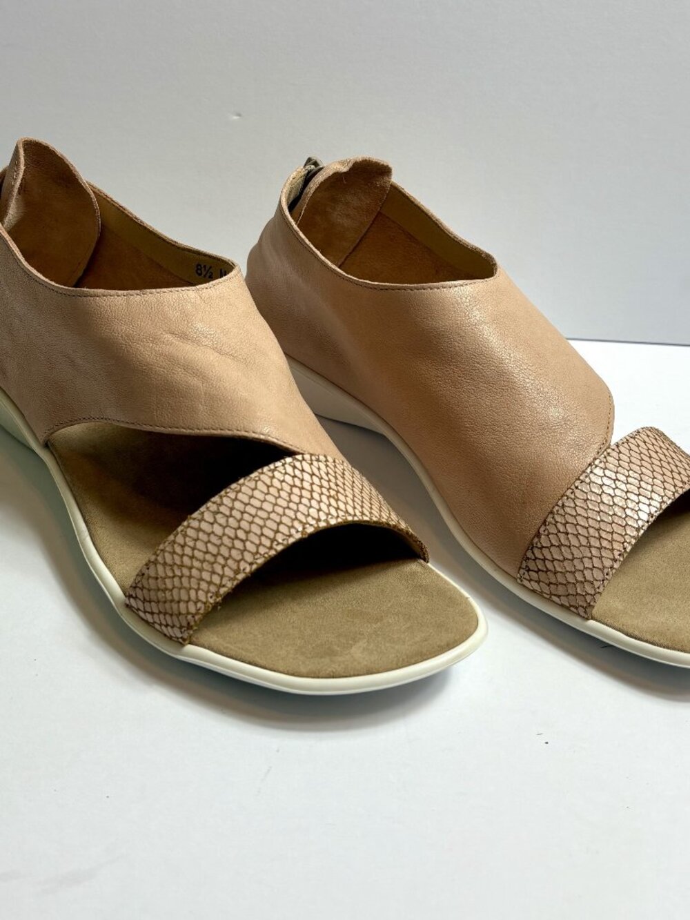 Sesto Meucci  Everly  Size 8.5 M
